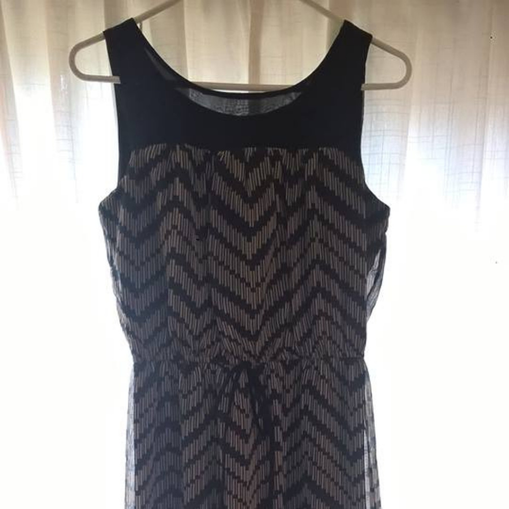 Lovely black and cream dress